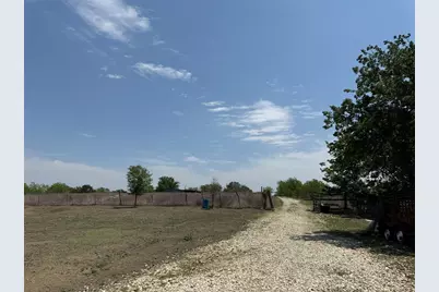 1796 County Road 139 Road, Hutto, TX 78634 - Photo 18