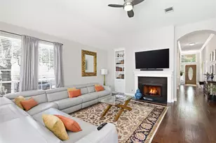 7435 Fireoak Dr, Austin, TX 78759 - Photo 2
