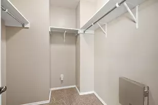 5705 Viewpoint Dr, Austin, TX 78744 - Photo 20