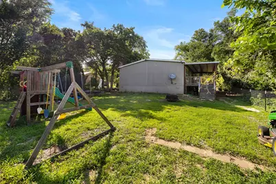 592 Oaklawn Drive, Rockdale, TX 76567 - Photo 4