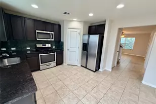 1010 Sand Post Pl, San Marcos, TX 78666 - Photo 8