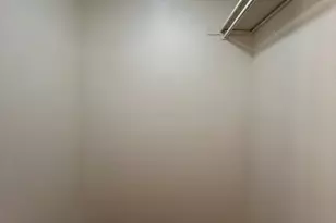 202 E 32nd St, Austin, TX 78705 - Photo 8