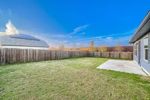 100 Liard River Rd, Hutto, TX 78634 - Photo 20