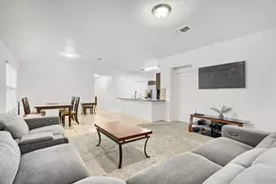 100 Liard River Rd, Hutto, TX 78634 - Photo 10