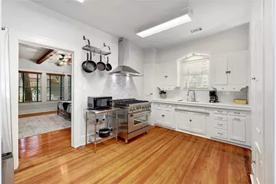 1604 S Main Street, Georgetown, TX 78626 - Photo 12