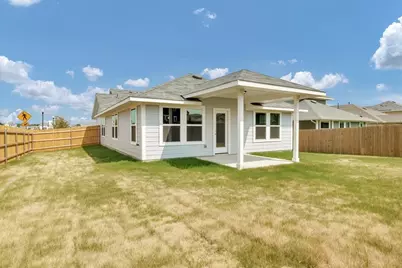 100 Four Star Drive, Elgin, TX 78621 - Photo 18