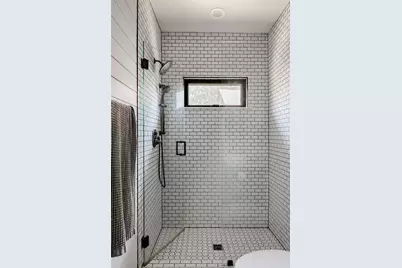 1910 Holly Street, Austin, TX 78702 - Photo 16