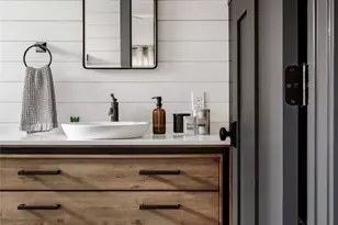 1910 Holly St, Austin, TX 78702 - Photo 14