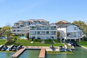 101 Island Dr, Horseshoe Bay, TX 78657 - Photo 1