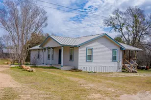 111 Hillview Ln, Burnet, TX 78611 - Photo 4