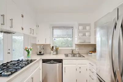 4710 Roundup Trail, Austin, TX 78745 - Photo 10