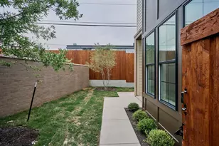 2209 Woodland Ave, Austin, TX 78741 - Photo 30