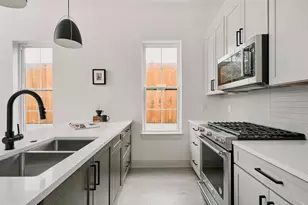 2209 Woodland Ave, Austin, TX 78741 - Photo 6