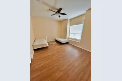 908 Poplar Street #207, Austin, TX 78705 - Photo 12