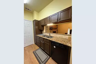 908 Poplar Street #207, Austin, TX 78705 - Photo 8