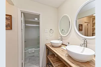 199 World Of Tennis Square, Lakeway, TX 78738 - Photo 16