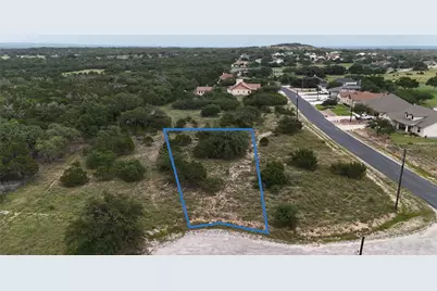 102 N Jerry Gray, Blanco, TX 78606 - Photo 2