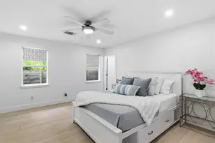 708 Upson St, Austin, TX 78703 - Photo 32