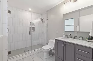708 Upson St, Austin, TX 78703 - Photo 34