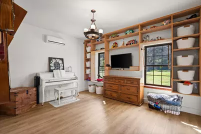 320 Pecan 3, Florence, TX 76527 - Photo 10