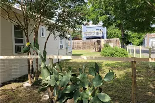 1405 Waller St, Austin, TX 78702 - Photo 18