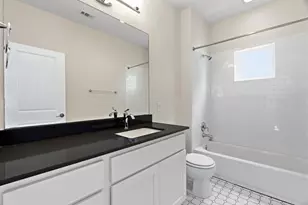 1160 Lott Ave, Austin, TX 78721 - Photo 12