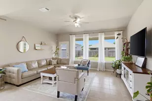 8104 Rosano St, Round Rock, TX 78665 - Photo 2