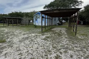 1001 Merinel Ln, Rockport, TX 78382 - Photo 4