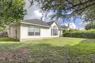 7012 Thistle Hill Way, Austin, TX 78754 - Photo 20
