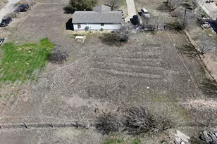 7113 Maverick Ct, Buda, TX 78610 - Photo 6