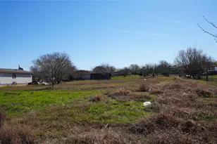 7113 Maverick Ct, Buda, TX 78610 - Photo 14