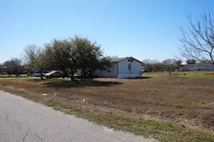 7113 Maverick Ct, Buda, TX 78610 - Photo 18