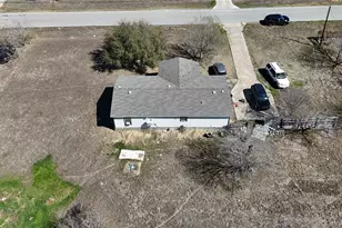 7113 Maverick Ct, Buda, TX 78610 - Photo 8