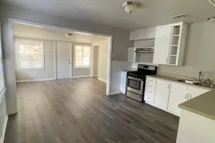 606 Marshall St, Rockdale, TX 76567 - Photo 8