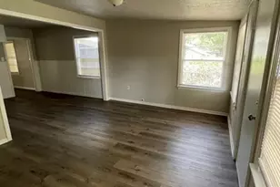 606 Marshall St, Rockdale, TX 76567 - Photo 4