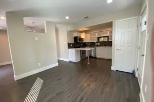 935 La Posada Dr, Austin, TX 78752 - Photo 4