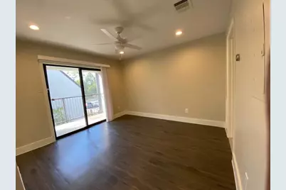 935 La Posada Drive #218, Austin, TX 78752 - Photo 8