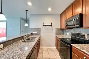 13709 Benjamin Harrison St, Manor, TX 78653 - Photo 10