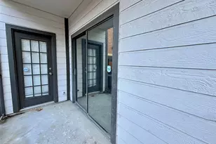 203 E 31st St, Austin, TX 78705 - Photo 28