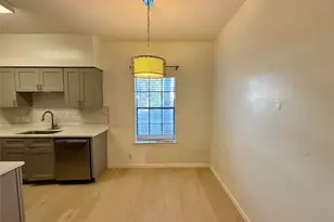 203 E 31st St, Austin, TX 78705 - Photo 6