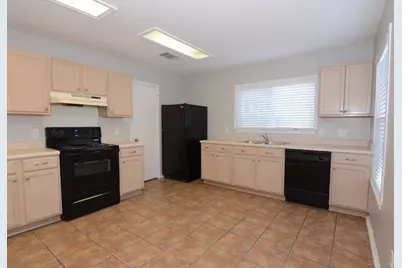 10316 Garbacz Drive, Austin, TX 78748 - Photo 8