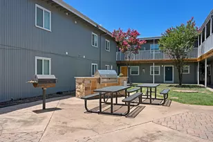 2401 Manor Rd, Austin, TX 78722 - Photo 14