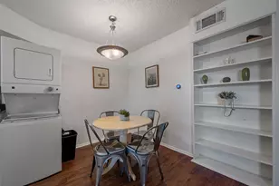 2401 Manor Rd, Austin, TX 78722 - Photo 8