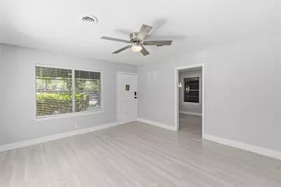 3206 Goodwin Avenue, Austin, TX 78702 - Photo 8