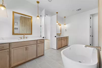 512 Vale Pond Spur Drive, Georgetown, TX 78633 - Photo 10