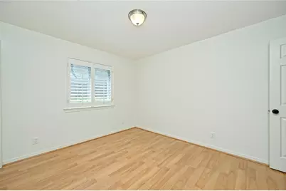 10917 Ballybunion Place, Austin, TX 78747 - Photo 20