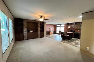 112 S Fitzwilliams Ln, Bastrop, TX 78602 - Photo 4