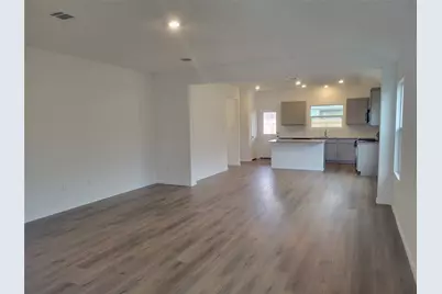 623 Waterway Avenue, Hutto, TX 78634 - Photo 6