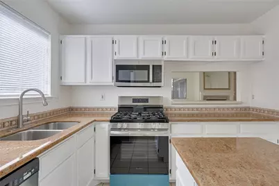 6302 Jennings Drive, Austin, TX 78727 - Photo 8