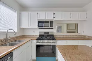 6302 Jennings Dr, Austin, TX 78727 - Photo 8